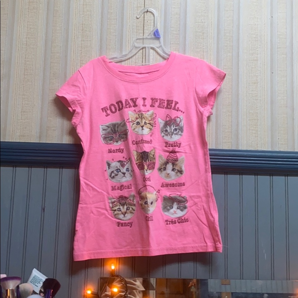 Pink t-shirk kitty prints